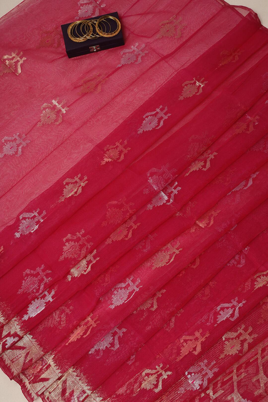 Handloom Dhakai Jamdani Saree in Rani Pink 6 - Rani Pink Jamdani silk saree