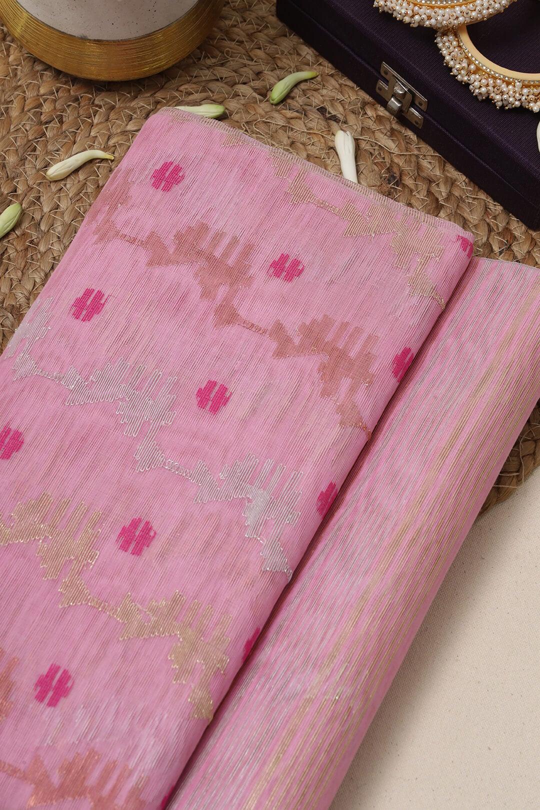 Handloom Dhakai Jamdani saree in Pink 3 - Pink Jamdani silk saree