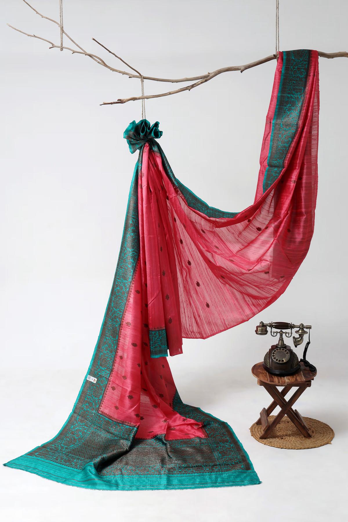 Handloom Tussar Banarasi in Pink and Turqoise Blue view 2 - Pink and Turquoise blue Tussar silk saree