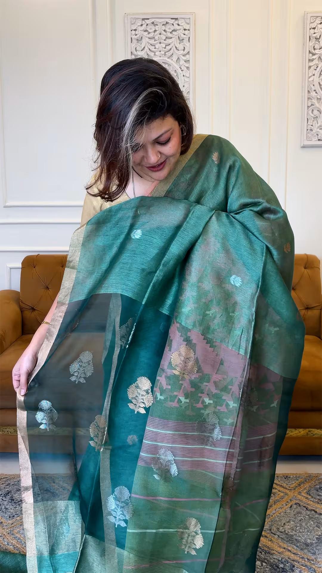 Handloom Pure Muslin silk & Linen in Bottle Green - Yarn Dyed Saree 2 - Bottle Green Muslin silk & Linen saree