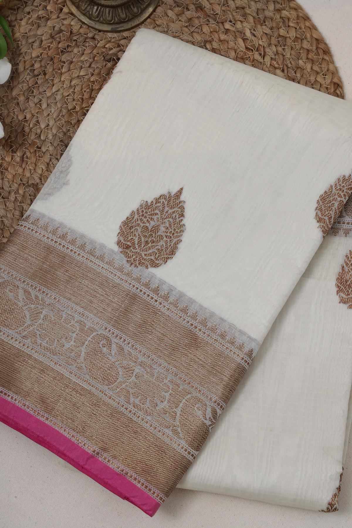 Kota Doria Saree in Ivory and pink view 3 - Ivory and Gold Kota Doria saree