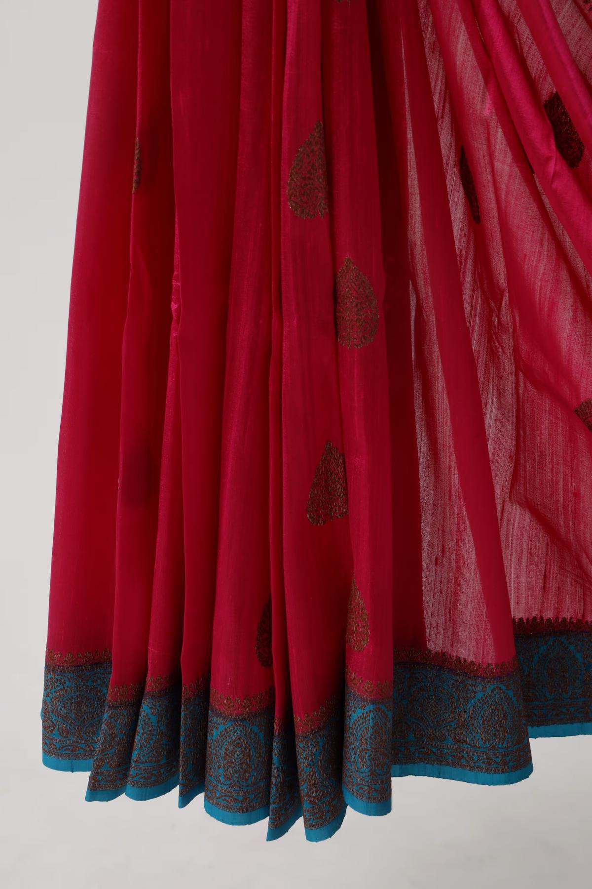 Handloom Tussar Banarasi in Pink and Blue Gold Antique work view 5 - Pink and Blue Tussar silk saree