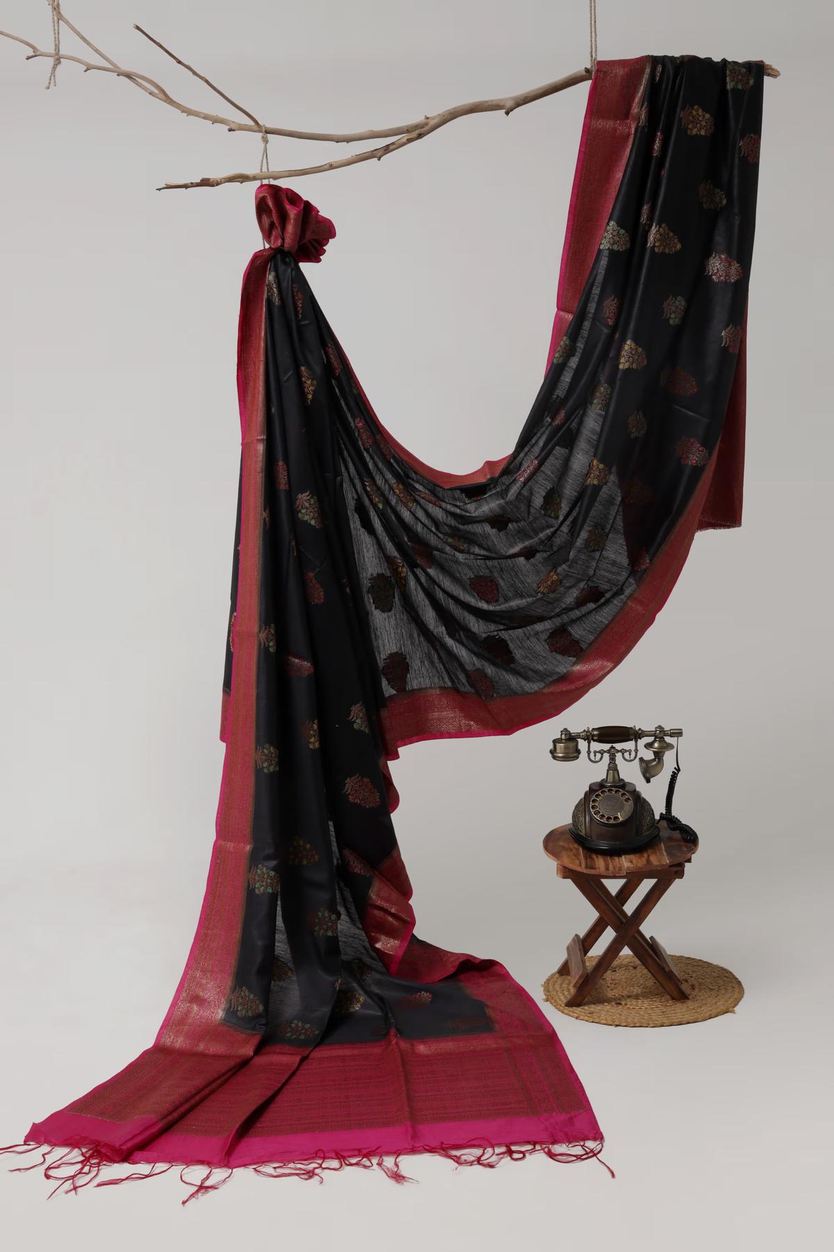 Handloom Tussar Banarasi in Black and Pink with Meenakari view 2 - Black and pink Tussar silk saree