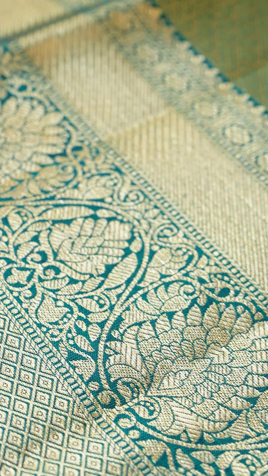 Handloom Pure Silk Brocade Kanchipuram in Peacock Green view 4 - Peacock Green Silk saree